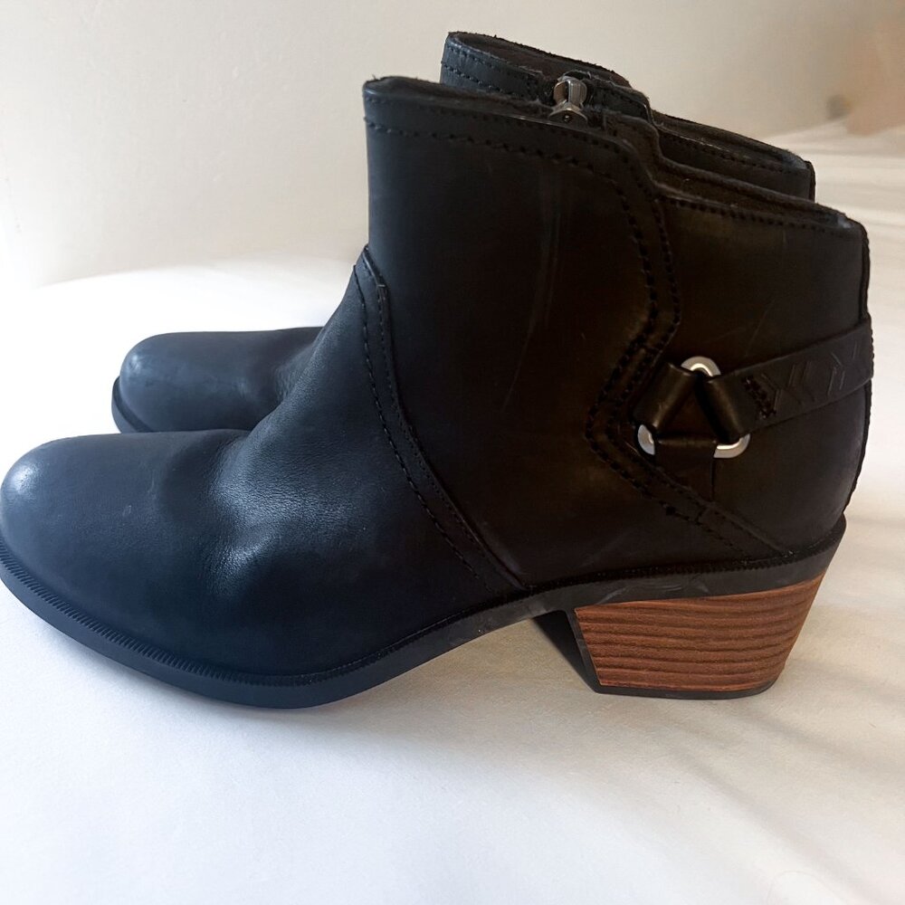 TEVA Foxy Ankle Boot Heeled Black Leather Women’s Waterproof Bootie Sz 9 / 40 - Picture 11 of 14